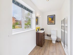 Ensuite- click for photo gallery